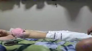 小姐被下藥到想抵抗也無力反抗....