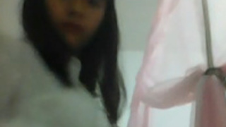 小蘿莉不知受甚麼刺激 跳舞跳跳直接開脫