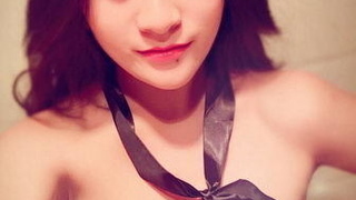 一位騷女私人影片7部流出 (7)