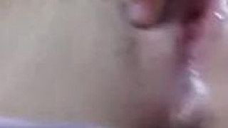 섹파년이 지금막 보내온 영상이다
오늘 주인님 자지에 길들여지지 못해서 너무 속상하다고
얼른봐달라고 한다
급히 나도 자위하는 영상을 찍어 보낸다
밖에선 카리스마있고 능력있는 여자가
나에게 이런모습이라니
사랑스럽기도하고 발칙하기도 하다
노예를 만족시키는게 주인의 몫이므로
이번주에 뜨거운 섹스를 해야겠다