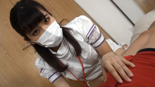 [パパパ研究所素人最高!]正妹護理師映入眼簾~不怕病菌脫下口罩開始急性治療