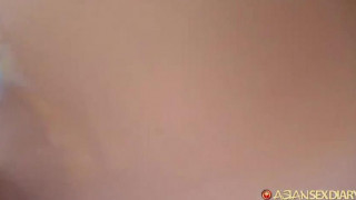 [自拍露臉]洋腸男這次找人妻一夜情，早上起床先"運動"～人妻玩到一半去磨牆壁？！（有影）