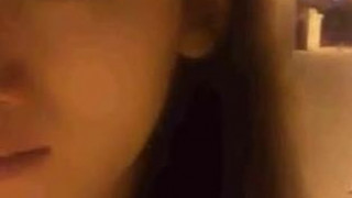 「怎麼還是４分鐘啊？」路邊直播～找情侶車震！深夜馬路上演活春宮，３４分５０秒後有亮點！（有影）