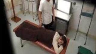 ゴッドハンドな鍼灸院で言葉巧みに人妻中出し其の弐.mp4