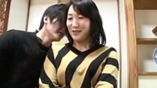 44歳の日本人ママがクリームパイ - Sexycamgirls.gqのPart2を見る