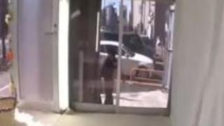 xvideosまとめ: 発情しまくる媚薬を飲まされ見事絶頂！止まらない絶頂に素人の奥さん悶絶しまくりの激しいイキざまを見せちゃってます！