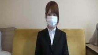 貧乳就活JDとAV面接中出しファック