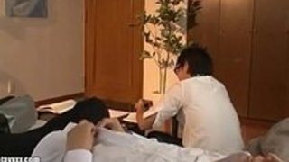 【小早川怜子】「ゴメンね…今日だけだから…」息子の勢いある夢精を見た巨乳な母親が愛情をエスカレートさせ中出し近親相姦させてしまう【熟女アダルト動画】