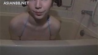 【お姉さん盗撮】下着で巨乳でお尻のお姉さんの盗撮プレイ動画。【xvideos動画】