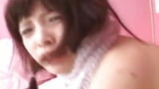 二人の男で、後藤ゆりかが口に犯され、毛深い口調で犯されている