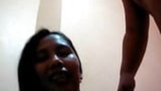 アジアの女の子は吸って、ファック小蛇のパート2