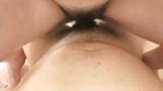 日本の熟女、三輪節子が忍び込んだ