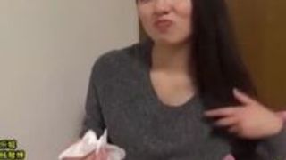 【美咲かんなフェラ】長い舌な淫乱痴女美人娘の、美咲かんなのフェラ主観手ヌキ唾液プレイエロ動画！！