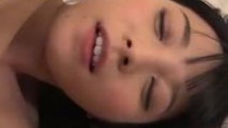 美少女 上原亜衣 エロい 色白 上原