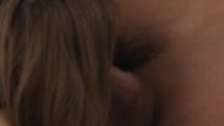 スウィートナオは彼女の親友に沿ってコックの共有を楽しんでいます