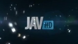 なつみみつは彼女の猫を下にドキドキ深刻受けます