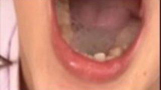 日本の女の子はあなたのスペルマを味が