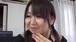 日本の肛門を弄ばせてファックする