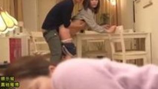 花咲いあん　親友の彼氏にハメられて声を我慢しながらイキまくる華奢美人